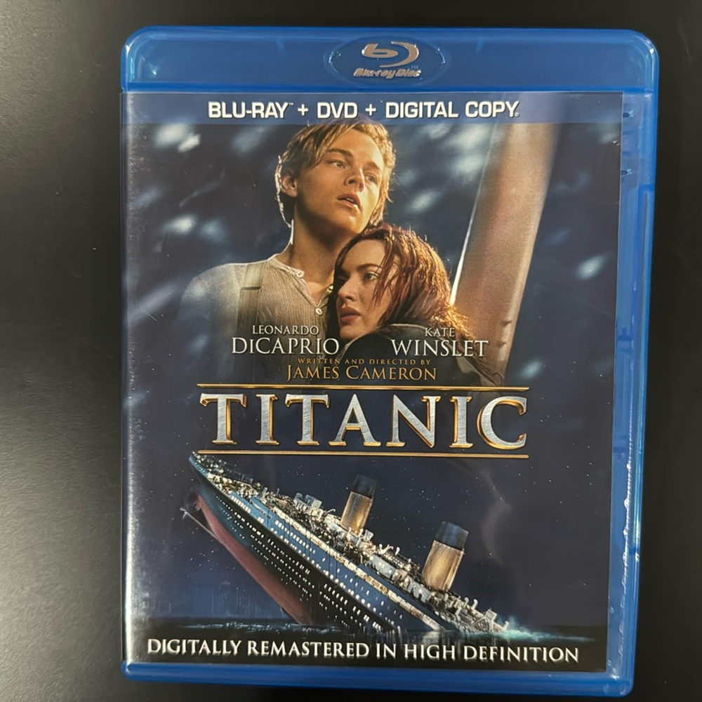 Titanic - Blu-ray & DVD Combo Set